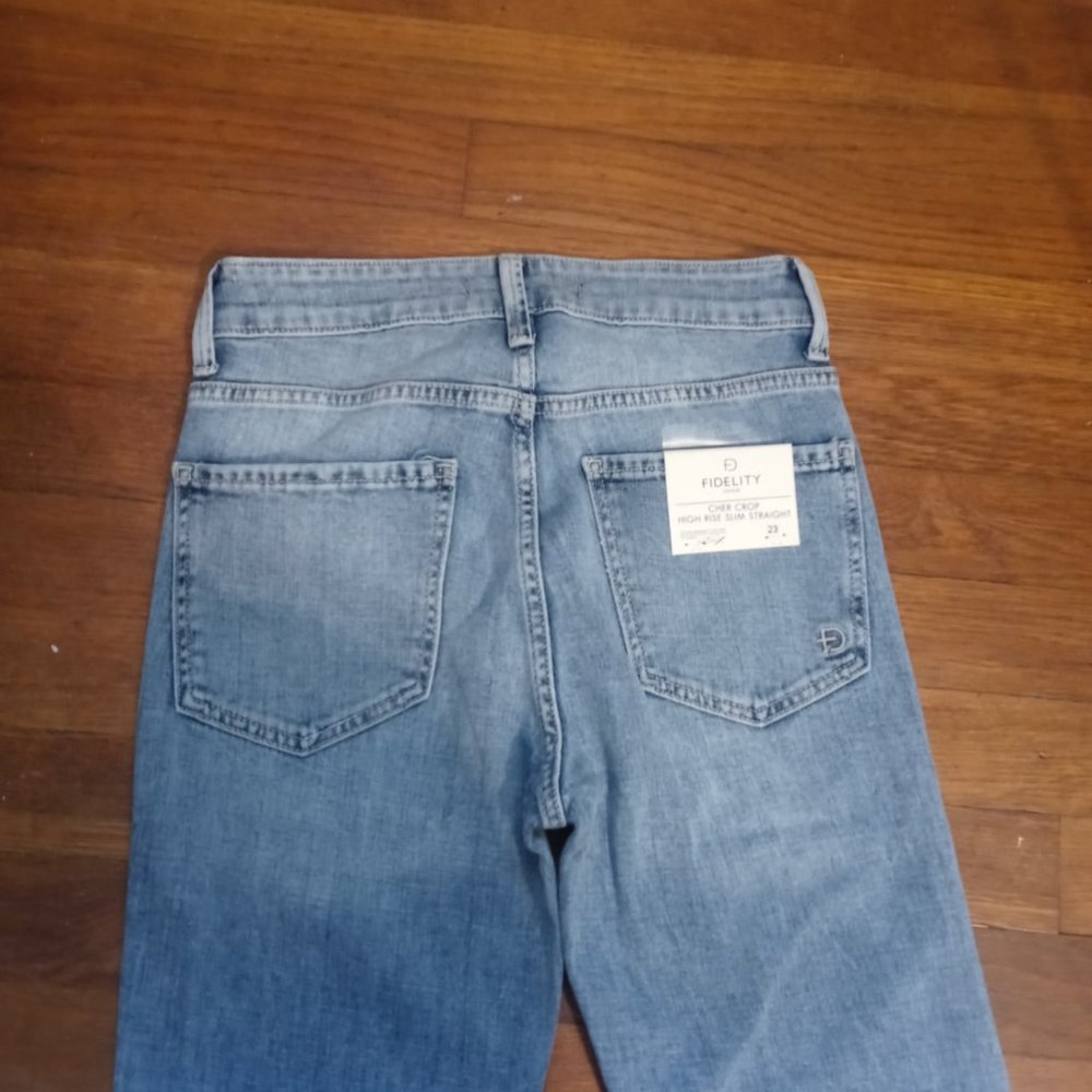 NWT FIDELITY cher high slim straight crop (sz23) - Picture 4 of 8